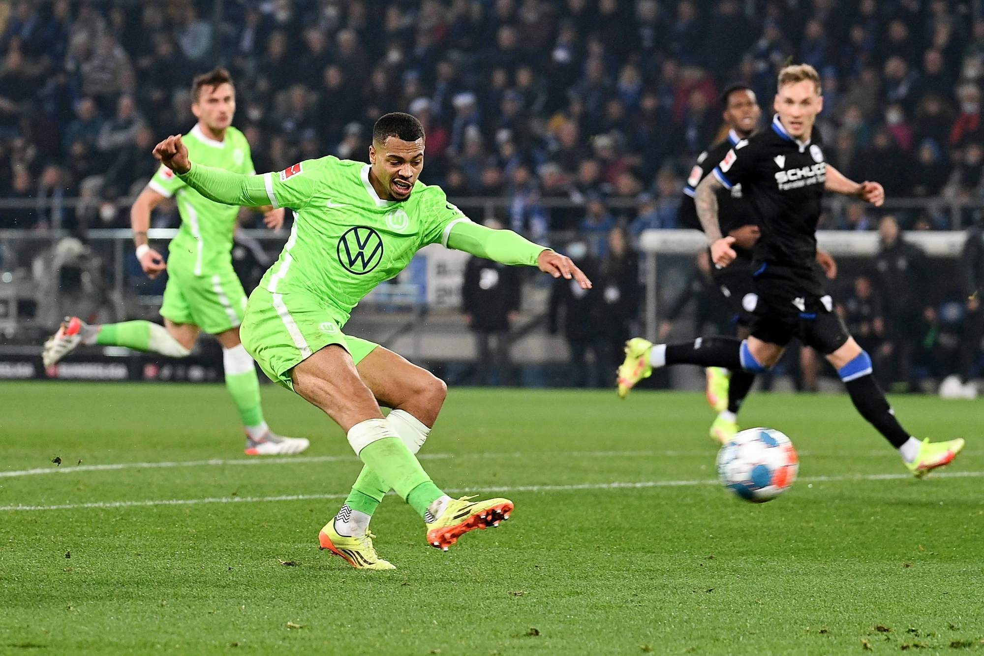 联赛中站稳 联赛中站稳