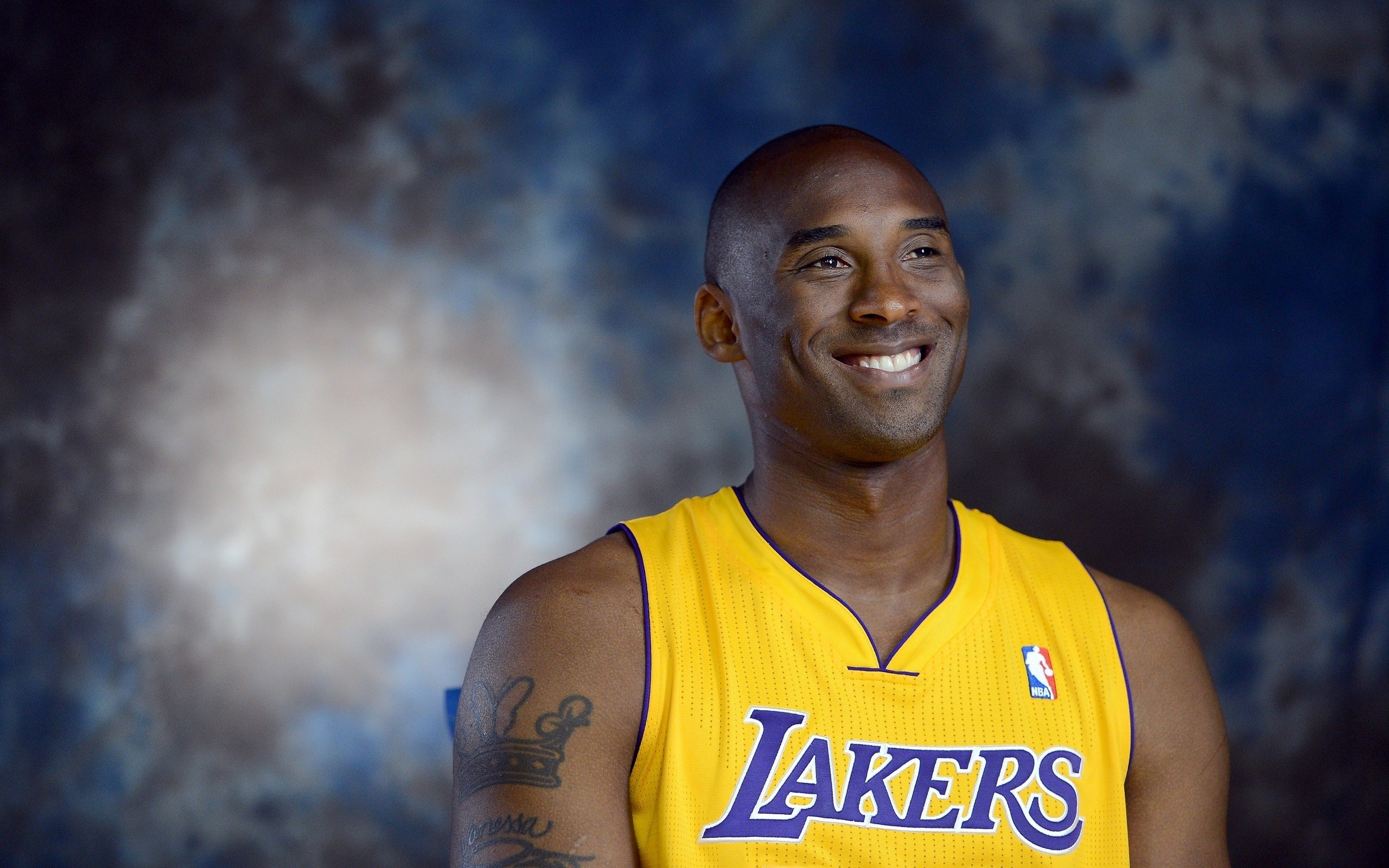 然而透过以 然而透过以