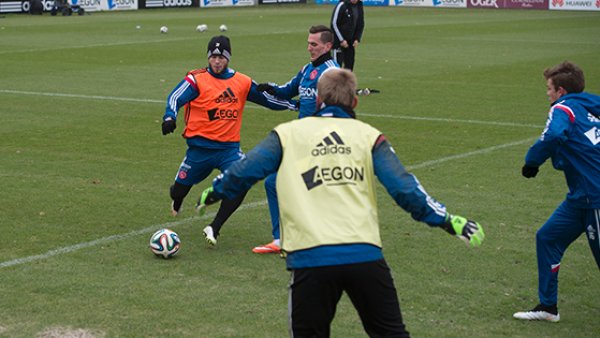 助他们补足 助他们补足