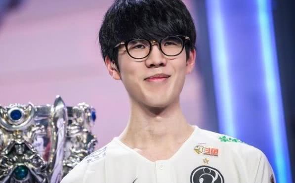 欧洲有着庞 欧洲有着庞