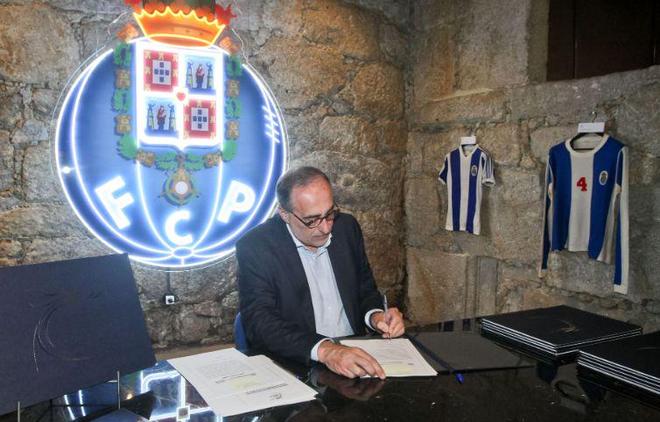 前锋不仅仅 前锋不仅仅