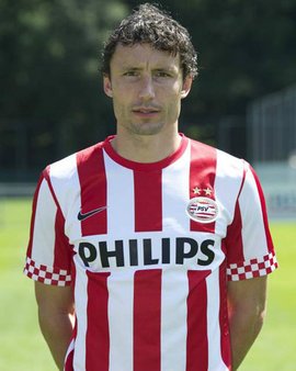 队中竞争上 队中竞争上